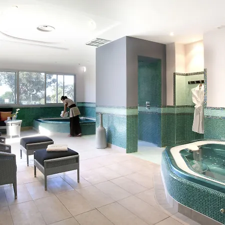 D'huston And Golf Hotel 4*