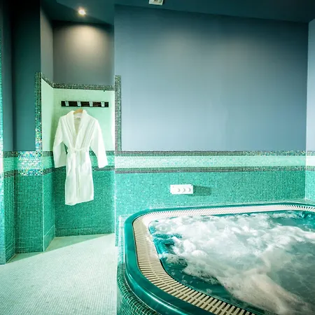 D'huston And Golf Hotel 4*