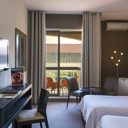 D'huston And Golf Hotel Saint-Cyprien (Pyrenees-Orientales)