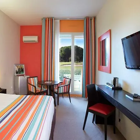 D'huston And Golf Hotel Saint-Cyprien (Pyrenees-Orientales)